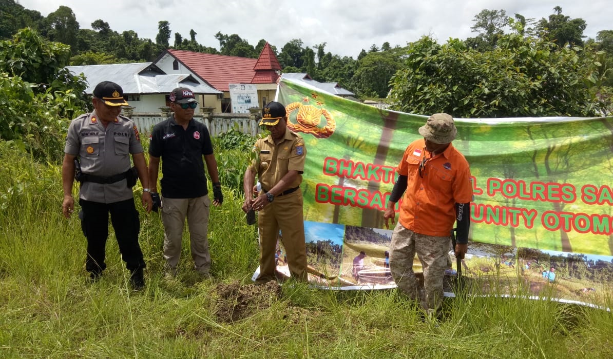Peduli Lingkungan, Polres Sarmi Tanam 1200 Pohon