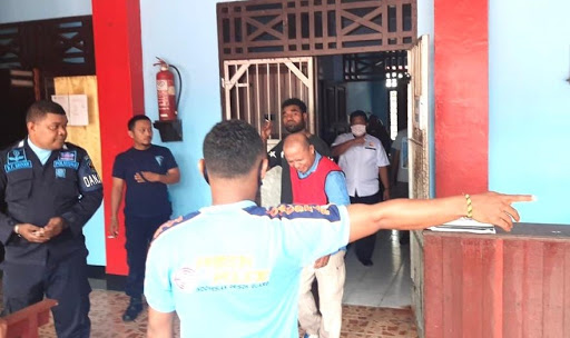 Langgar PKPU No 2, DKPP Pecat Ketua KPU Supiori