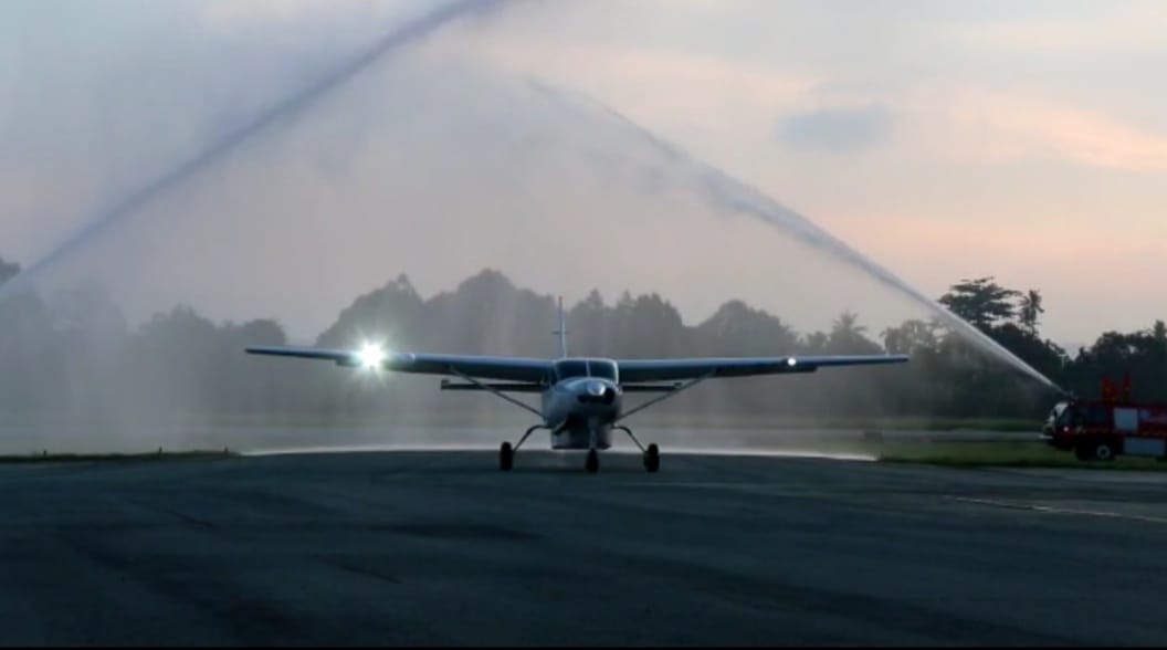 Armada Terbaru PT SAM Air Landing Perdana di Bandara Sentani