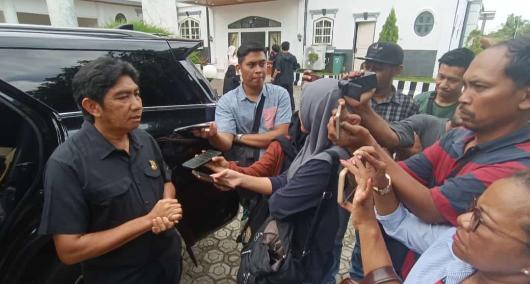 Ketua DPR Papua Harap KPK Perhatikan Unsur Kemanusiaan Saat Pemeriksaan Lukas Enembe