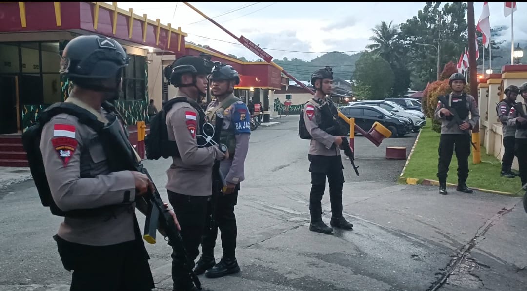 RHP Diperiksa di Mako Brimob Papua, Ratusan Pasukan Brimob Disiagakan