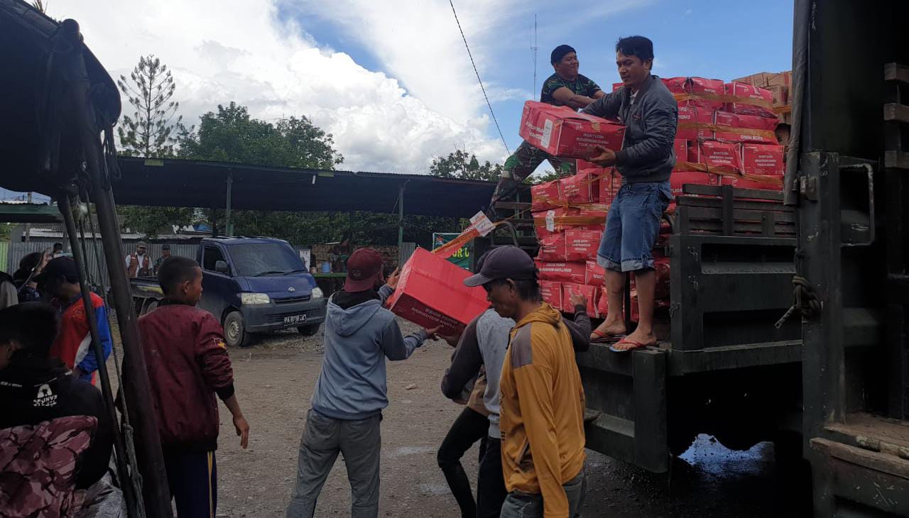 Kemensos RI Salurkan Bantuan bagi Pengungsi Kerusuhan Wamena di Makodim Jayawijaya
