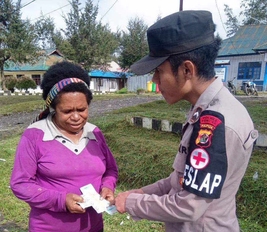 Program Keladi Sagu Layanani Kesehatan Gratis Bagi Kampung Kago, Puncak