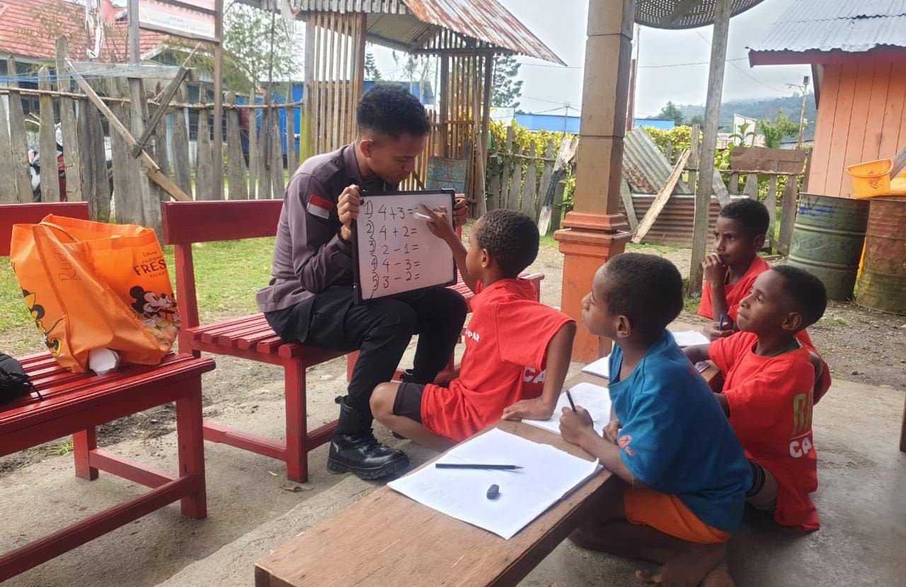 Program Si Ipar Hadir Memacu IPM di Daerah Pegunungan hingga Pesisir Papua