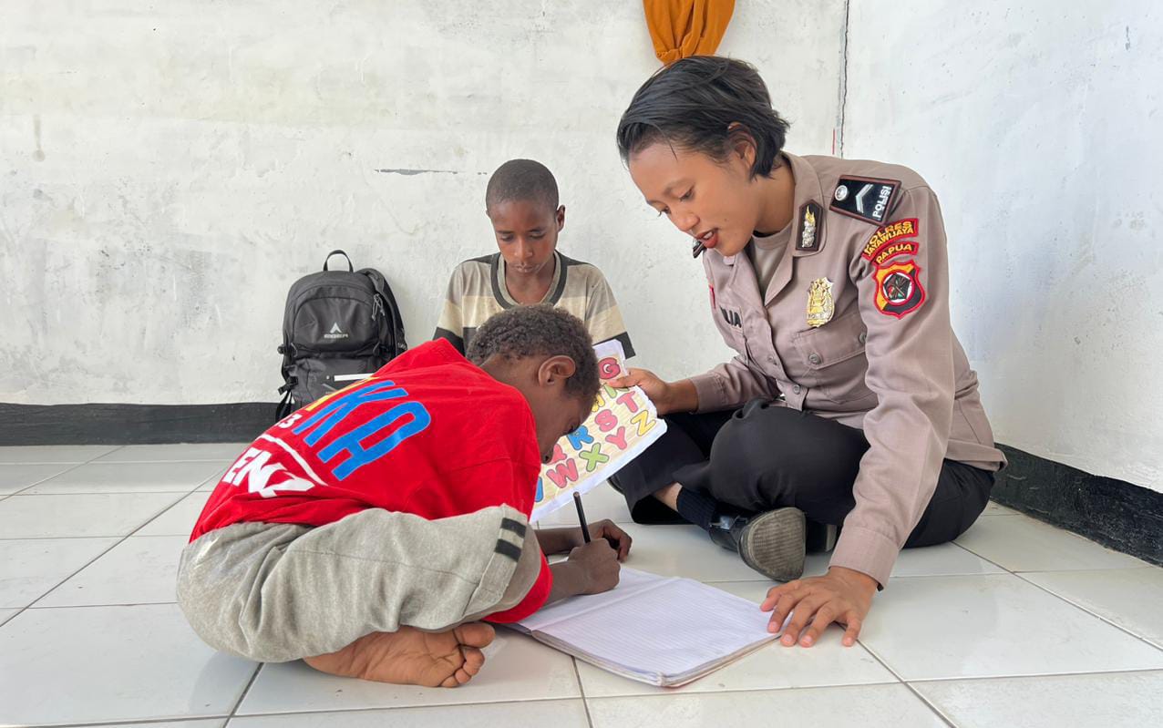 Anak Putus Sekolah di Wamena Terus Disemangati dengan Program Si Ipar 