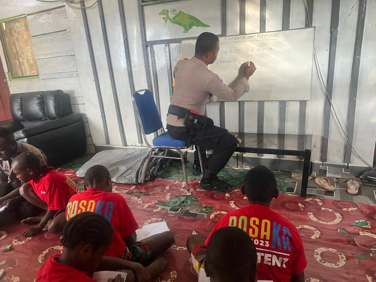 Demi Pacu Kualitas Indeks Pembangunan Manusia, Program Si Ipar Hadir di Intan Jaya