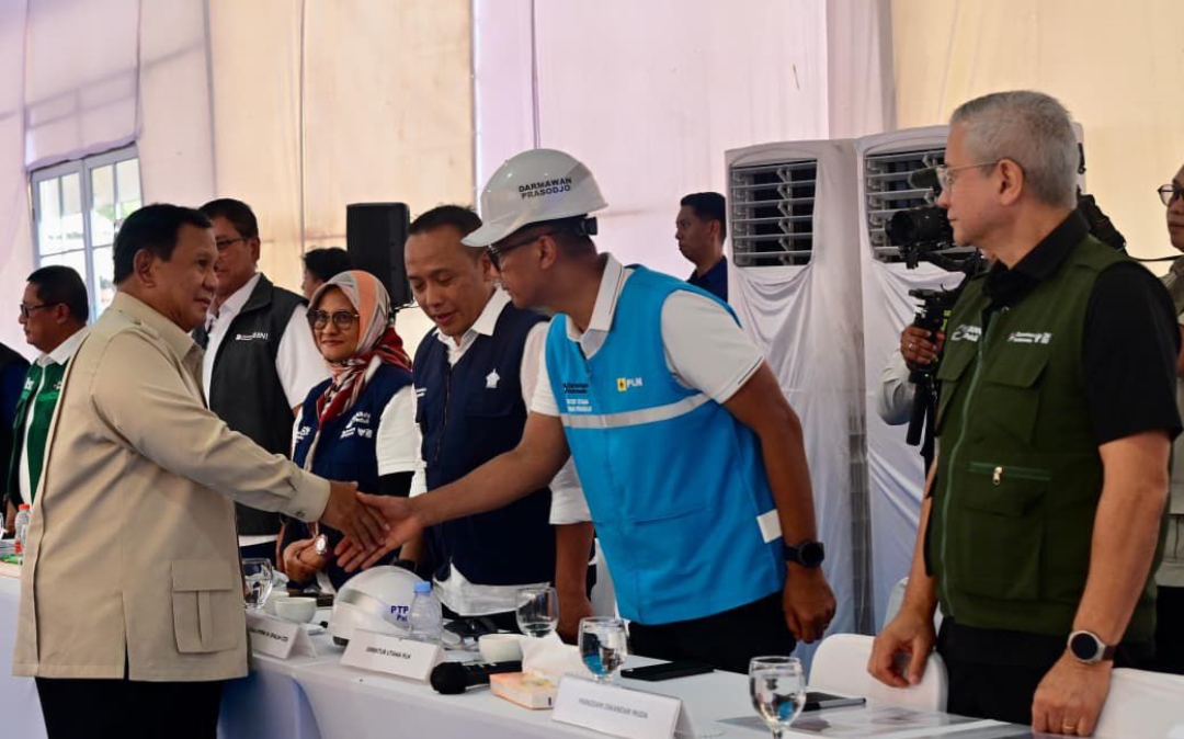 Pemulihan Bencana di Sumatera, PLN Sambung Listrik untuk Huntara di Aceh Tamiang