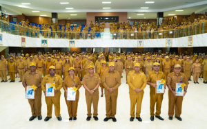 Apel Perdana Pemprov Papua Tahun 2026, Gubernur Fakhiri: ASN Tingkatkan Disiplin, Kinerja dan Pelayanan Publik