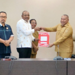 Pemprov Papua Serahkan 7 Raperdasi ke DPR, 4 Diantaranya Sudah Disetujui Kemendagri