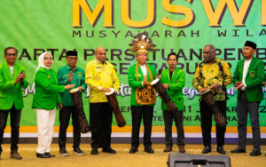 Ini Pesan Gubernur Fakhiri Saat Menghadiri Muswil Partai PPP se-Papua Raya