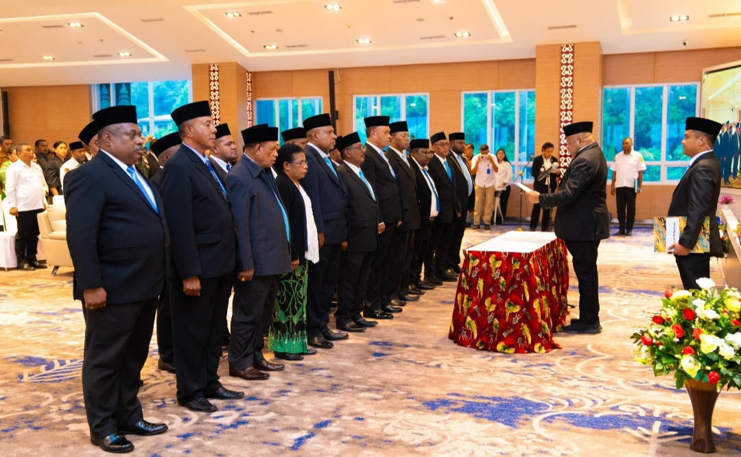 Gercep! Gubernur Fakhiri Lantik Tim Percepatan, Staf Khusus dan Komisaris PT.Irian Bhakti Mandiri