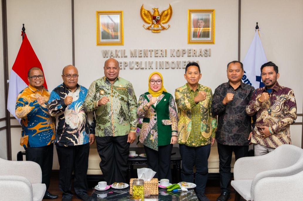 Dukung Program Presiden Prabowo, Gubernur Fakhiri Siap Hadirkan Koperasi Merah Putih Diseluruh Wilayah Papua