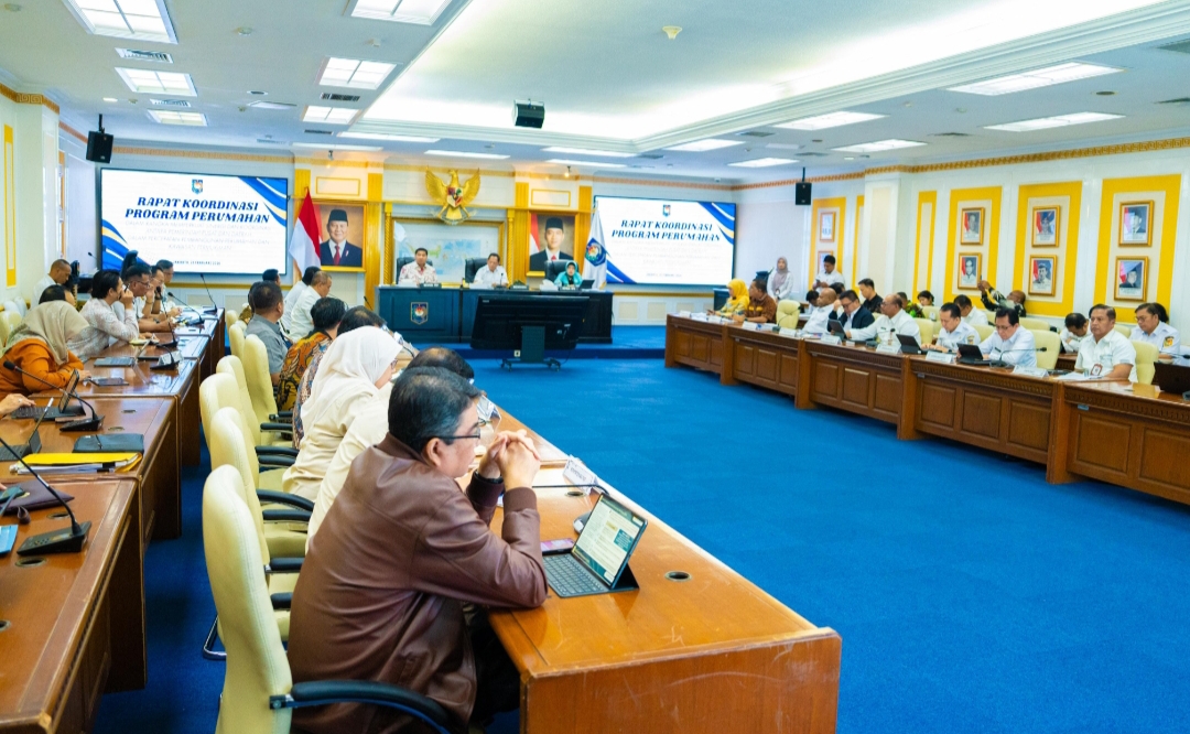 Gelar Rakor dengan Kementrian PKP, Gubernur Fakhiri: 2.100 Rumah di Papua Siap Direnovasi