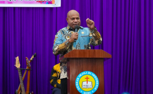 Hadiri HUT ke-20 GIDI Efata Kotaraja, Gubernur Fakhiri: Gereja Harus Mampu Ciptakan Harmonisasi dalam Masyarakat