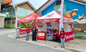 Honda Sinar Pagi Dekatkan Layanan ke SMA YAPIS Biak