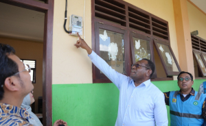 Dari Paket Sembako, Mimpi Anak-Anak Yayasan Al Khodijah Merauke Kini Terang dengan Listrik PLN