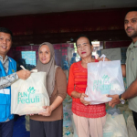 Gandeng 2 Yayasan Sosial, PLN Salurkan Ribuan Paket Sembako ke Masyarakat di Papua Barat