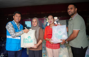 Gandeng 2 Yayasan Sosial, PLN Salurkan Ribuan Paket Sembako ke Masyarakat di Papua Barat