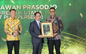 PLN Borong 11 PROPER Emas KLH 2025, Darmawan Prasodjo Raih Penghargaan Green Leadership