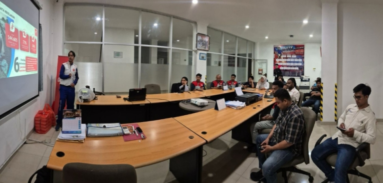 Sinergi Astra Group Dalam Edukasi Safety Riding di Daihatsu Sales Office Papua