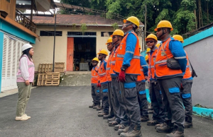 Menembus Badai, Menjaga Harapan: Srikandi PLN Terangi Ujung Timur Indonesia