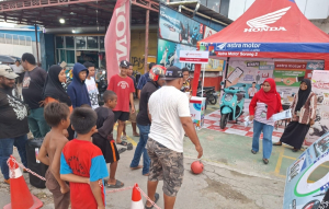 Astra Motor Sorong 2 Kembali Hadirkan Tendangan Berhadiah Dalam Showroom Event