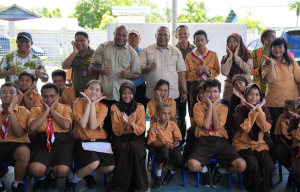 Tinjau SLB Biak, Gubernur Fakhiri Siap Tingkatkan Kualitas Infrastruktur dan Tenaga Pengajar