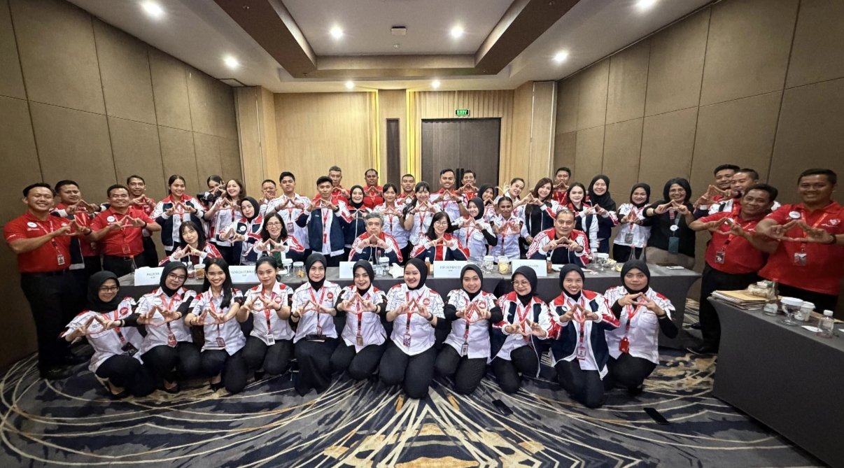 Putri Papua Bersinar di Panggung Nasional, Evelin Mince Heipon Raih Predikat Unggulan Nasional Kontes Layanan Astra Motor 2026