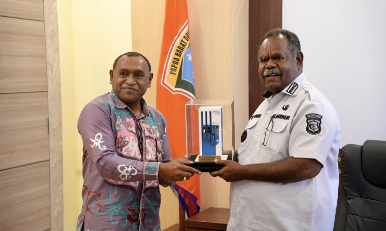Sinergi Berkelanjutan, PLN Bersama Pemprov Papua Barat Daya Akselerasi Pemerataan Infrastruktur Kelistrikan