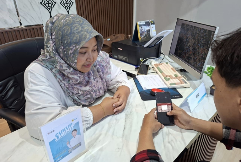 Cukup 1 Menit, PLN Ajak Masyarakat Papua Nilai Layanan Kelistrikan di Polling Danantara CX100