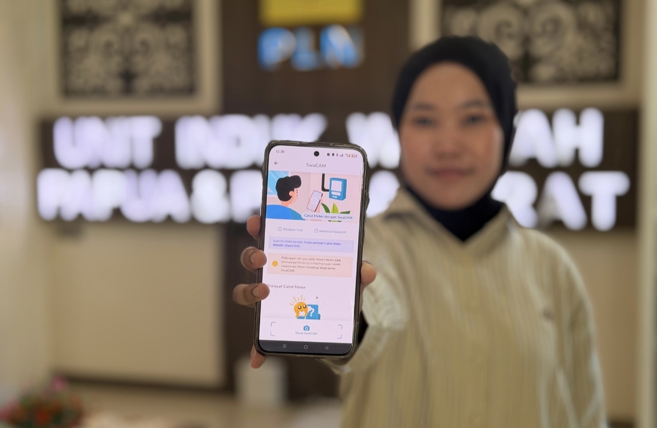 PLN Ajak Pelanggan di Papua Manfaatkan Fitur SwaCAM, Catat Meter Lebih Praktis dan Transparan