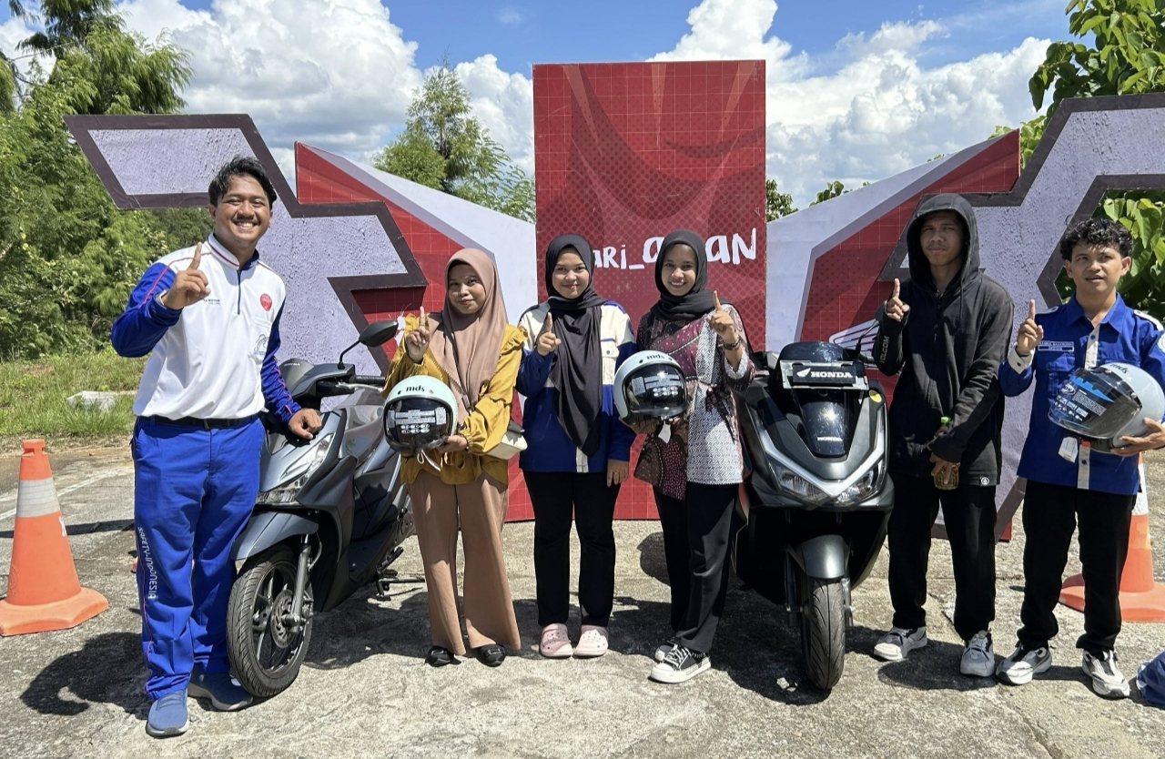 Edukasi Safety Riding Dalam FEBI Expo Kampus IAIN Fattahul Muluk Papua