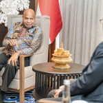 Bertemu Menlu RI, Gubernur Fakhiri Dorong Papua Jadi Gerbang Diplomasi Indonesia ke Pasifik Lewat Olahraga dan Pariwisata