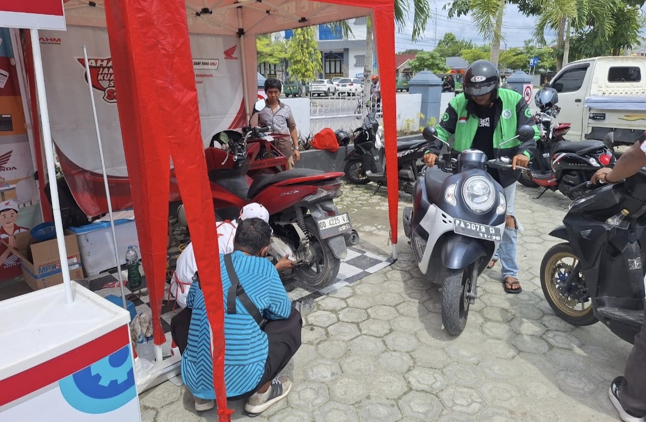 Safety Riding Bersama Astra Motor Papua Dalam Kegiatan Nonton Bareng