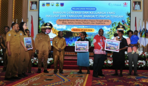 Perkuat Masa Depan Anak dan Keluarga, Gubernur Papua Tengah Luncurkan Program BANGKIT 