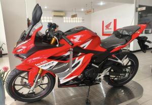 Mengenal Lebih Jauh Honda CBR150R, Sporty dan Responsif untuk Jalanan Papua