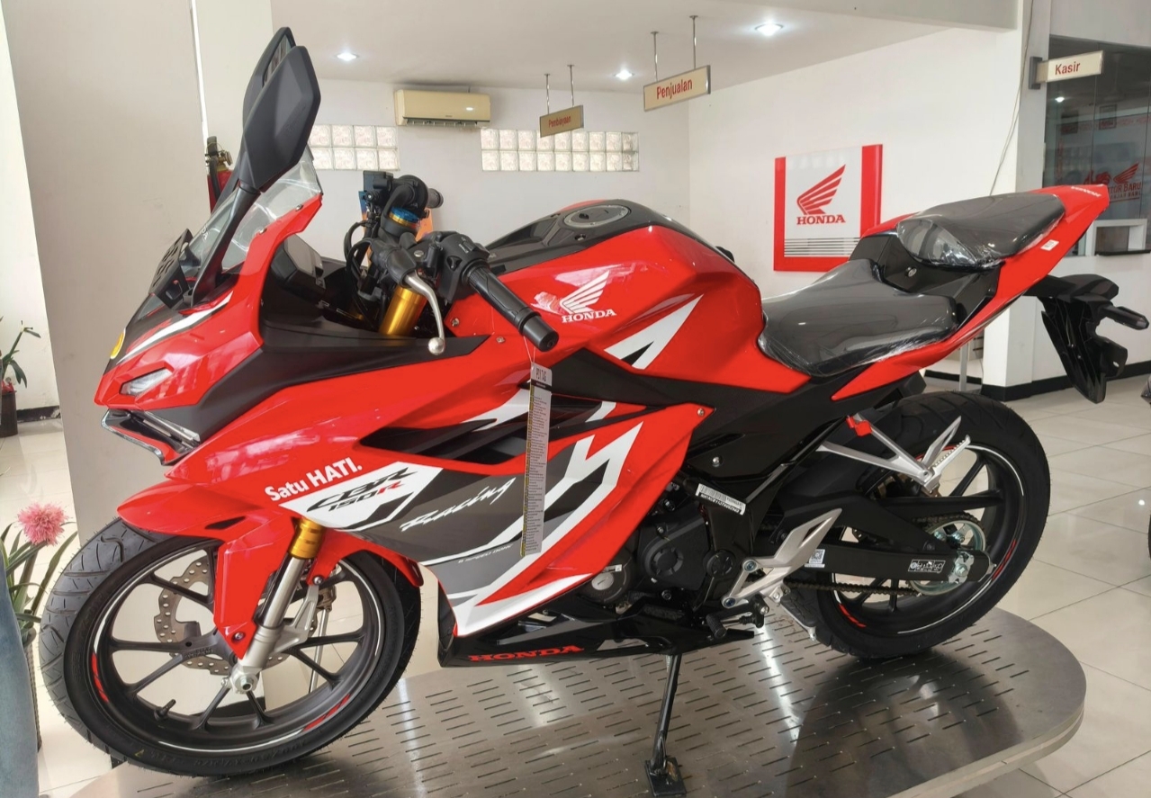 Mengenal Lebih Jauh Honda CBR150R, Sporty dan Responsif untuk Jalanan Papua