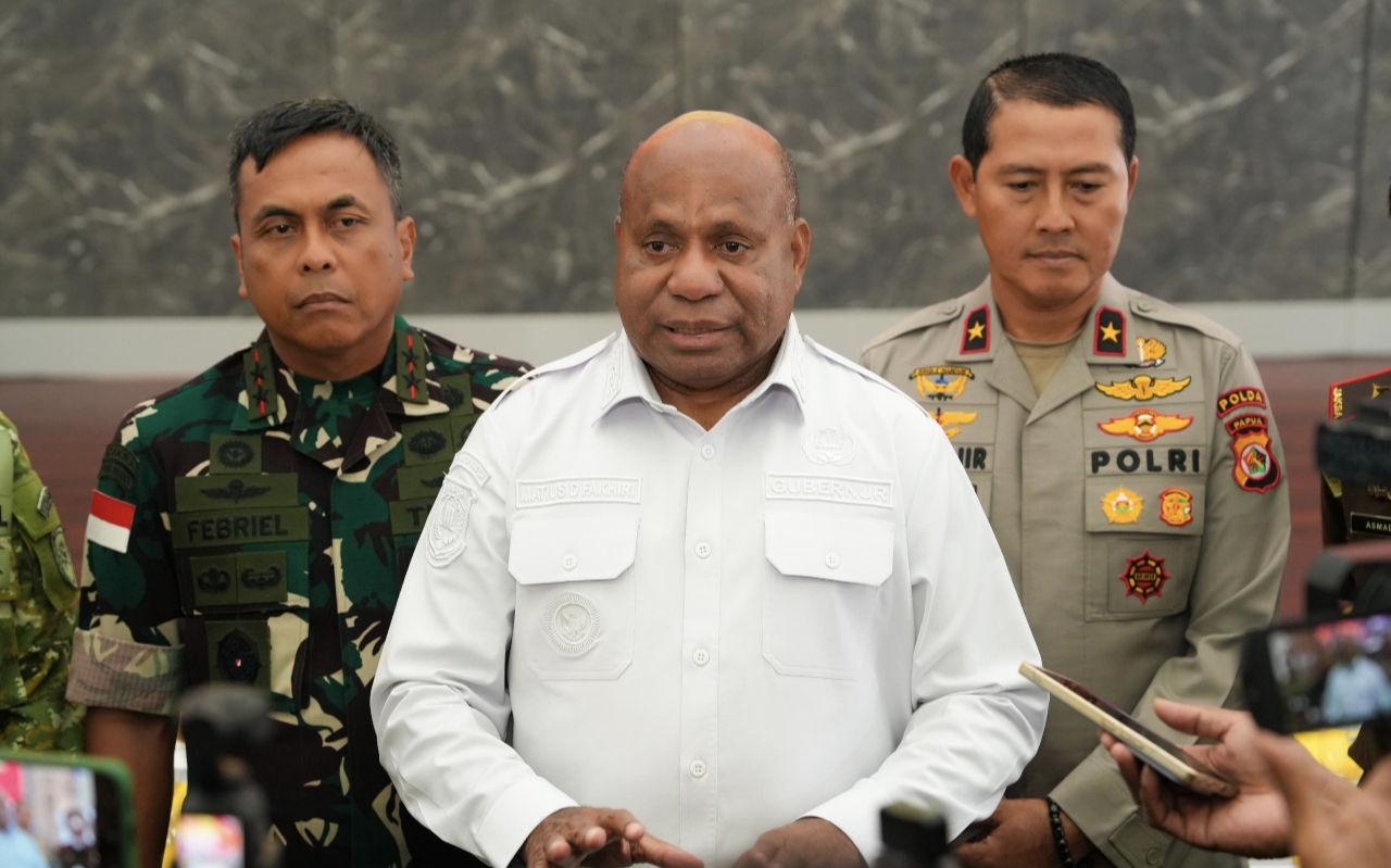 Gubernur MDF Minta Penegak Hukum di Papua Tindak Tegas Pelaku Pembakaran Hutan