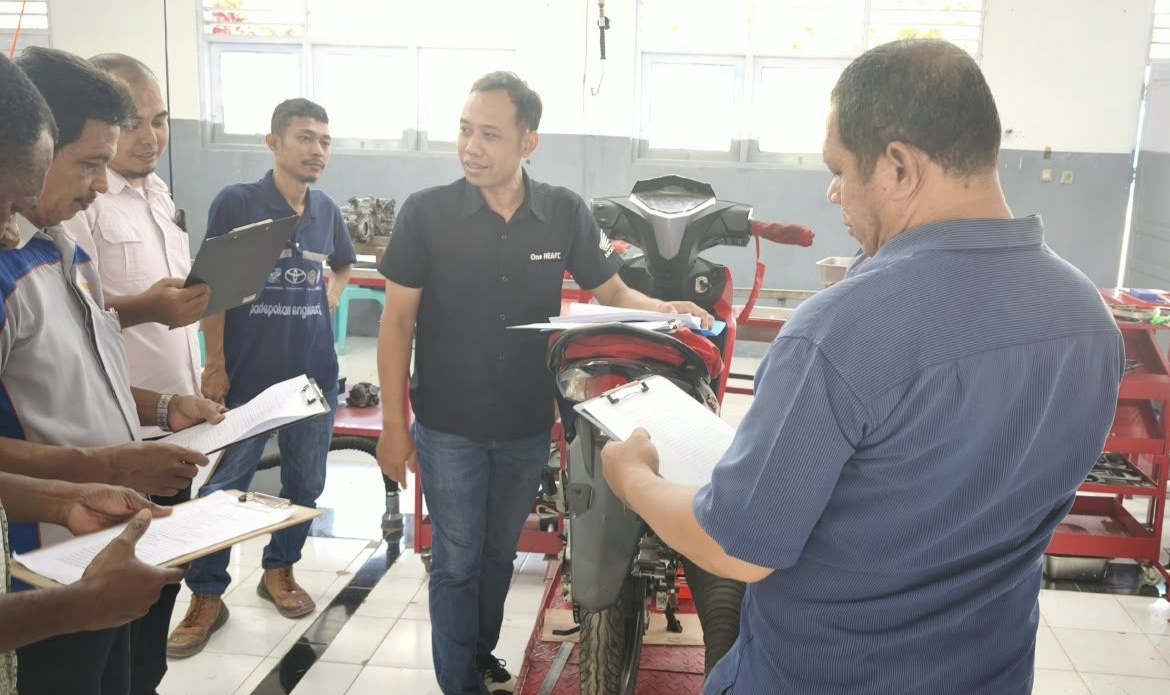 Jelang Peresmian Laboratorium TSM, Astra Motor Papua Tingkatkan Kompetensi Guru SMK Negeri 1 Kabupaten Sorong