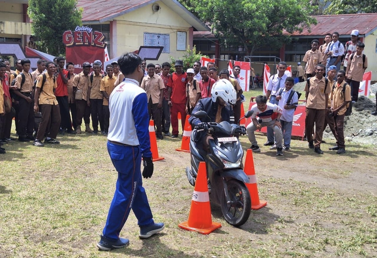 Astra Motor Papua Hadirkan Roadshow Colony GenZ di SMKN 3 Kota Jayapura