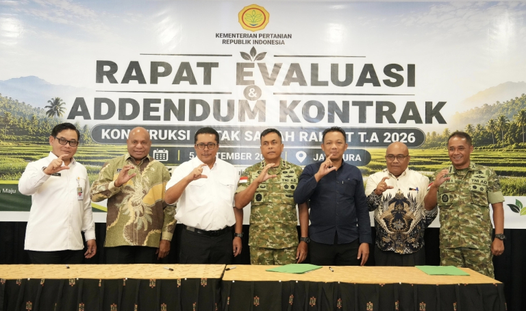 Buka Rapat Evaluasi dan Addendum Cetak Sawah 2026, Gubernur MDF: Harus Berdampak Bagi Kesejahteraan Rakyat