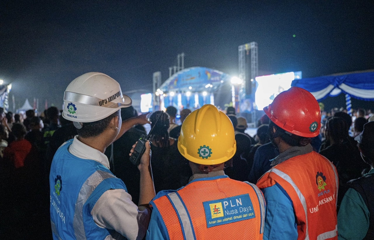Terjunkan Puluhan Personel, PLN Kawal Festival Danau Sentani 2026 Aman Tanpa Gangguan Listrik