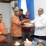 Bertemu Panitia Pemekaran Pulau Numfor, Gubernur MDF Jelaskan Kondisi Fiskal Daerah